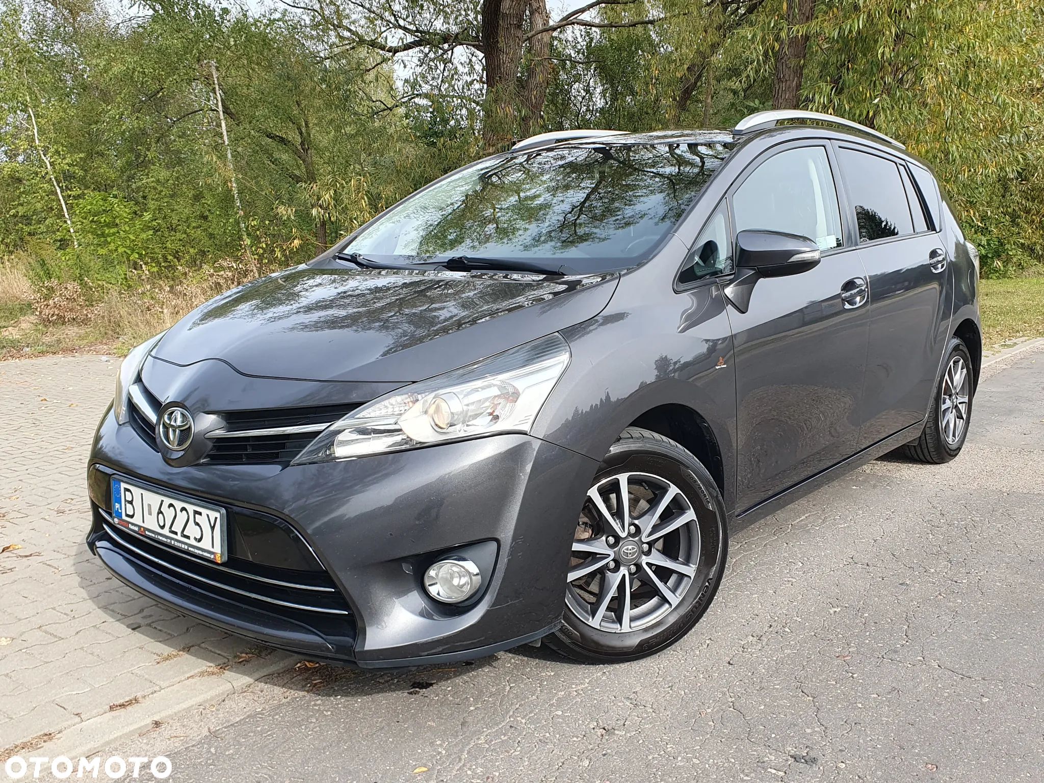 Toyota Verso 1.8 Premium 7os EU6 - 1