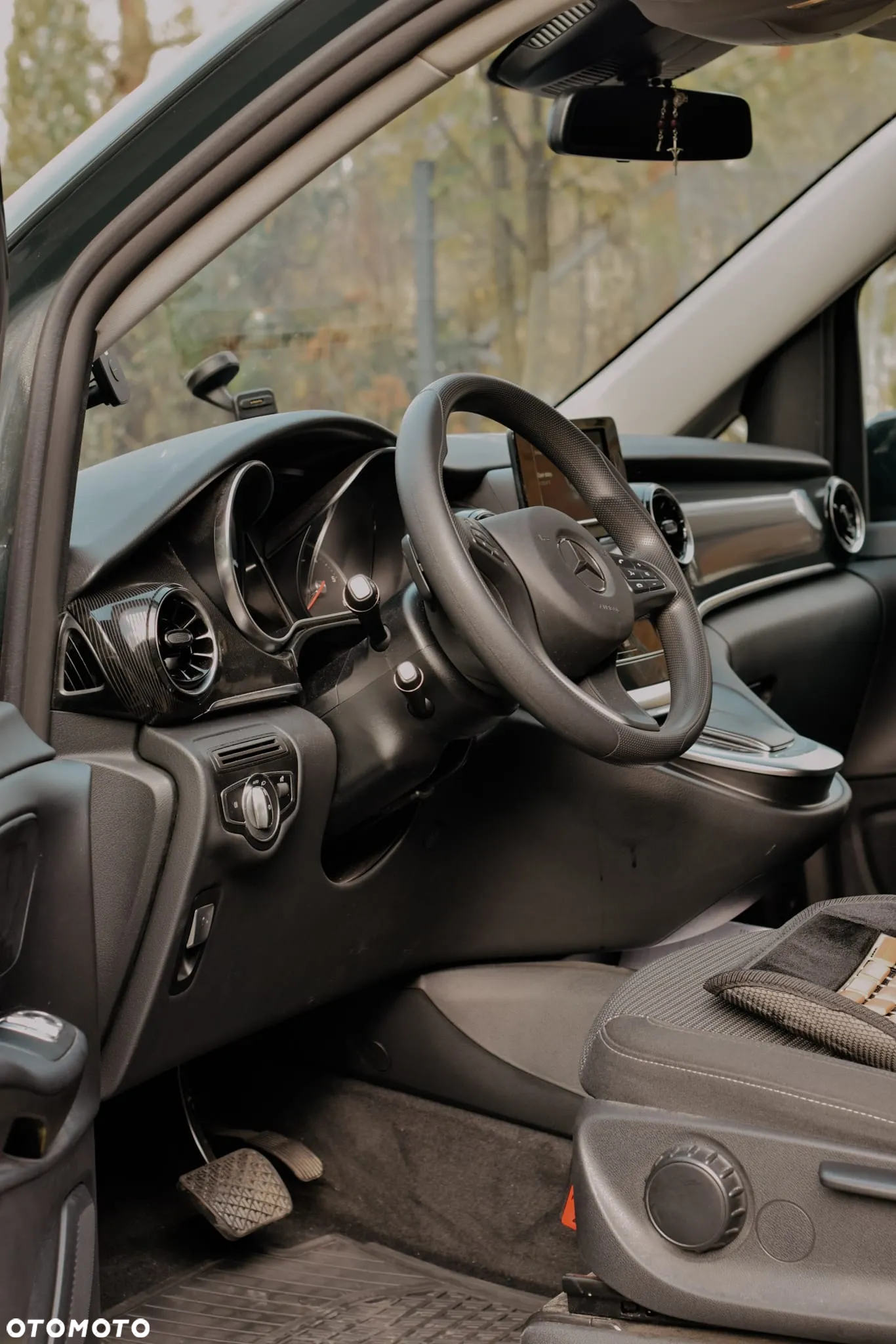 Mercedes-Benz Klasa V 220 d 9G-Tronic (d³ugi) - 13
