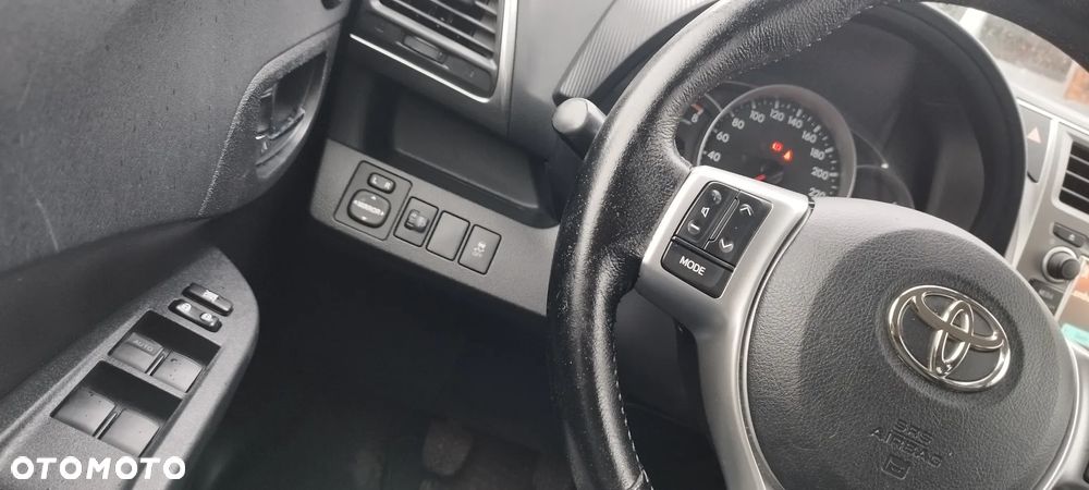 Toyota Verso S 1.33 Luna - 11