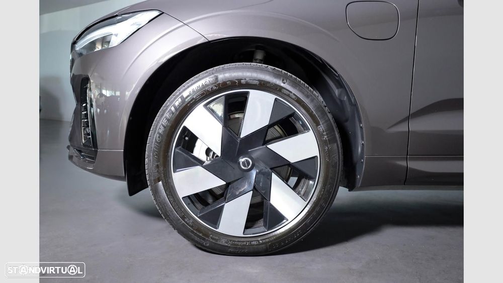 Volvo XC 60 2.0 T6 PHEV Plus Dark — fotografia 6