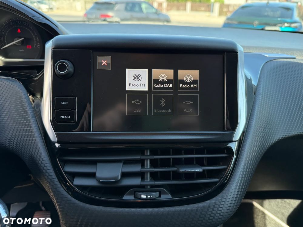 Peugeot 2008 PureTech 82 Allure - 24