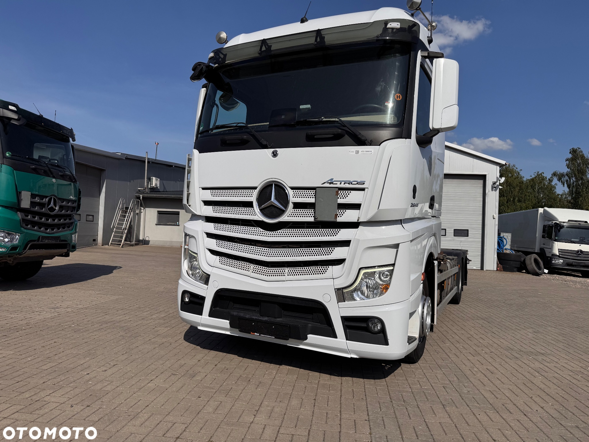 Mercedes-Benz Actros - 14