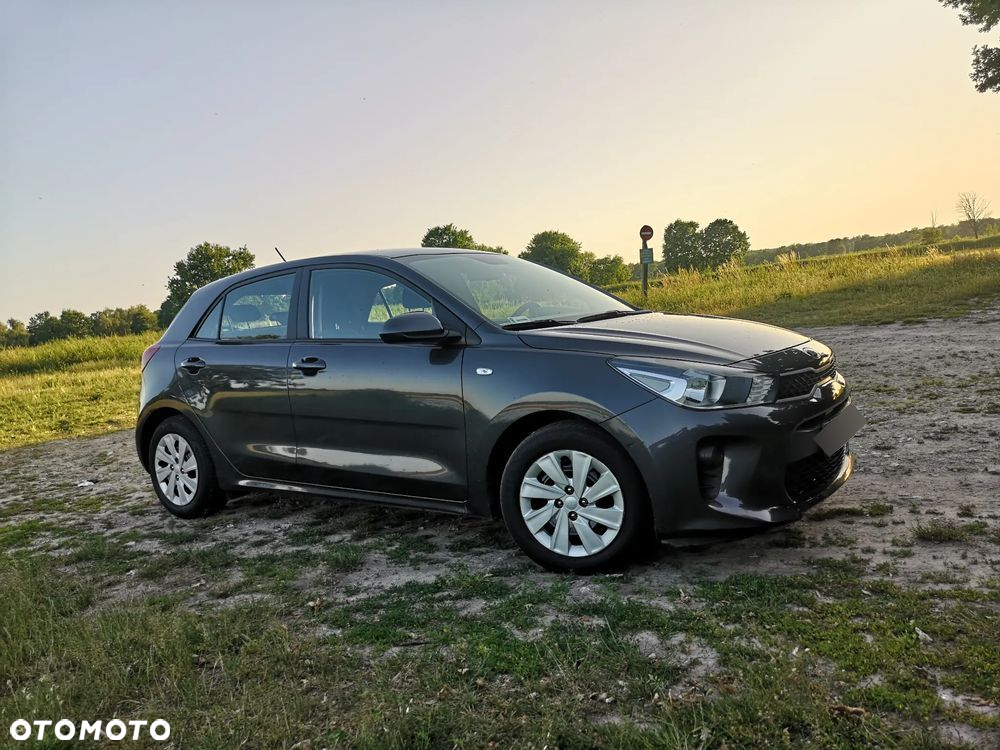 Kia Rio - 5