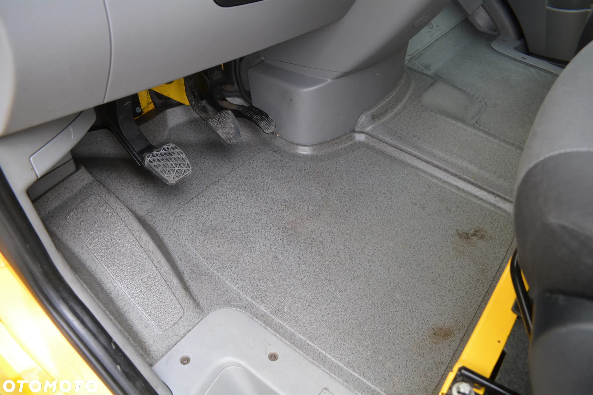 Volkswagen CRAFTER 35 2.0 TDI MAXI - 28