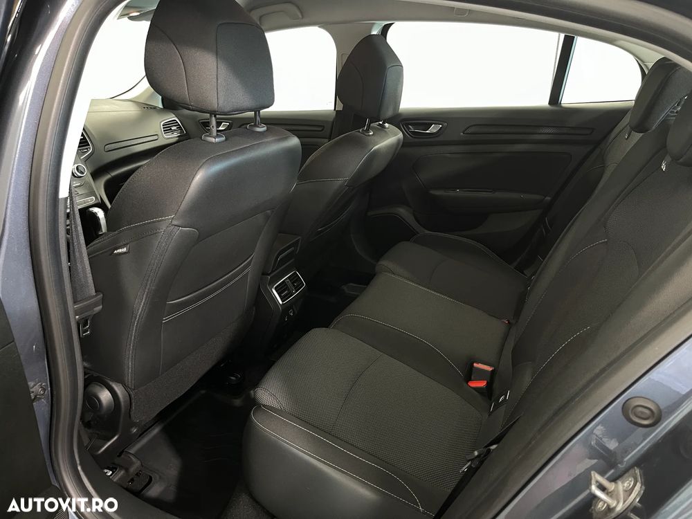 Renault Megane TCe 140 EDC GPF Equilibre - 12