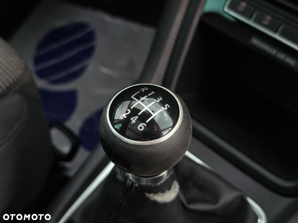Volkswagen Sharan - 33