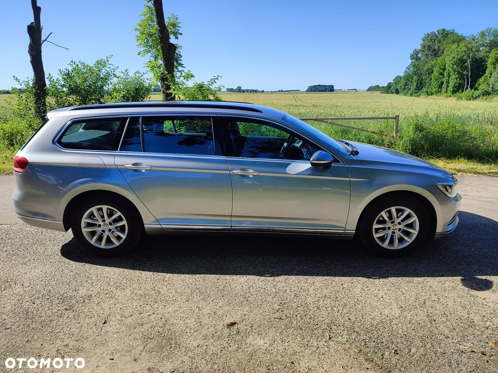 Volkswagen Passat 2.0 TDI SCR DSG Comfortline - 6
