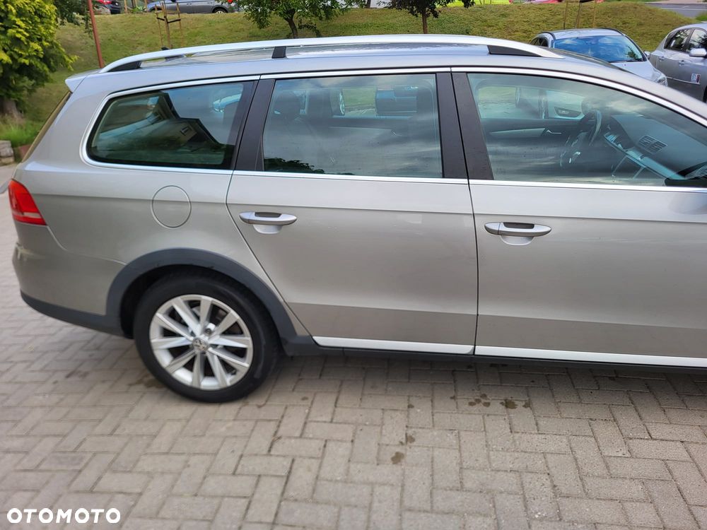 Volkswagen Passat 2.0 TDI 4Mot Highline DSG - 4
