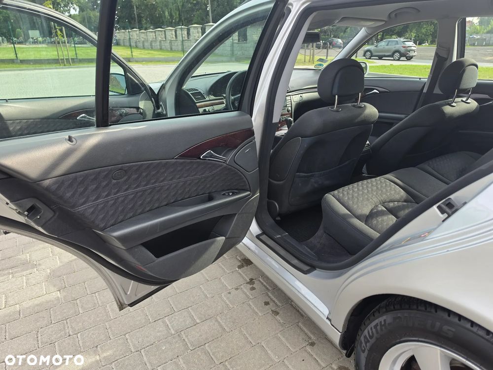 Mercedes-Benz Klasa E 320 CDI Classic DPF - 15