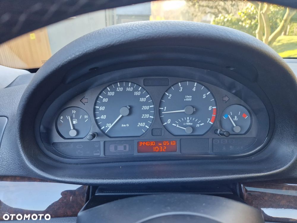 BMW Seria 3 325 Ci Edition Exclusive - 16