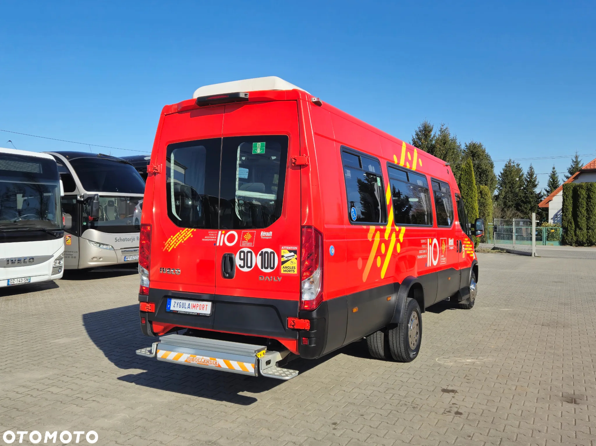 Iveco DAILY 65C18 / SPROWADZONE / 23 MIEJSCA/ KLIMATYZACJA/ WINDA DLA OSÓB NIEPEŁNOSPRAWNYCH - 6