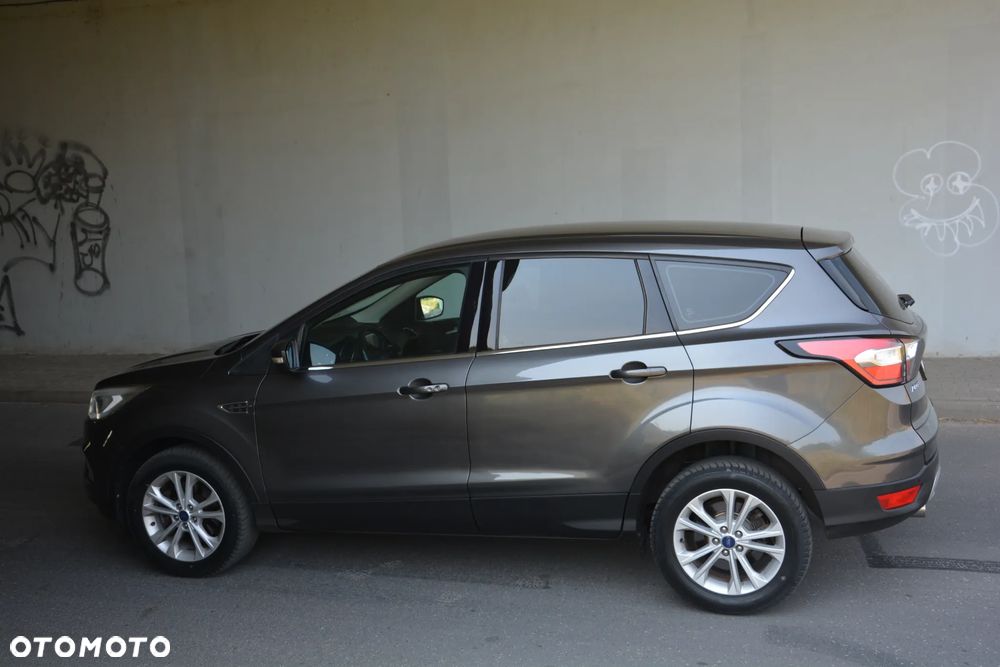 Ford Kuga 2.0 TDCi 2x4 Titanium - 9