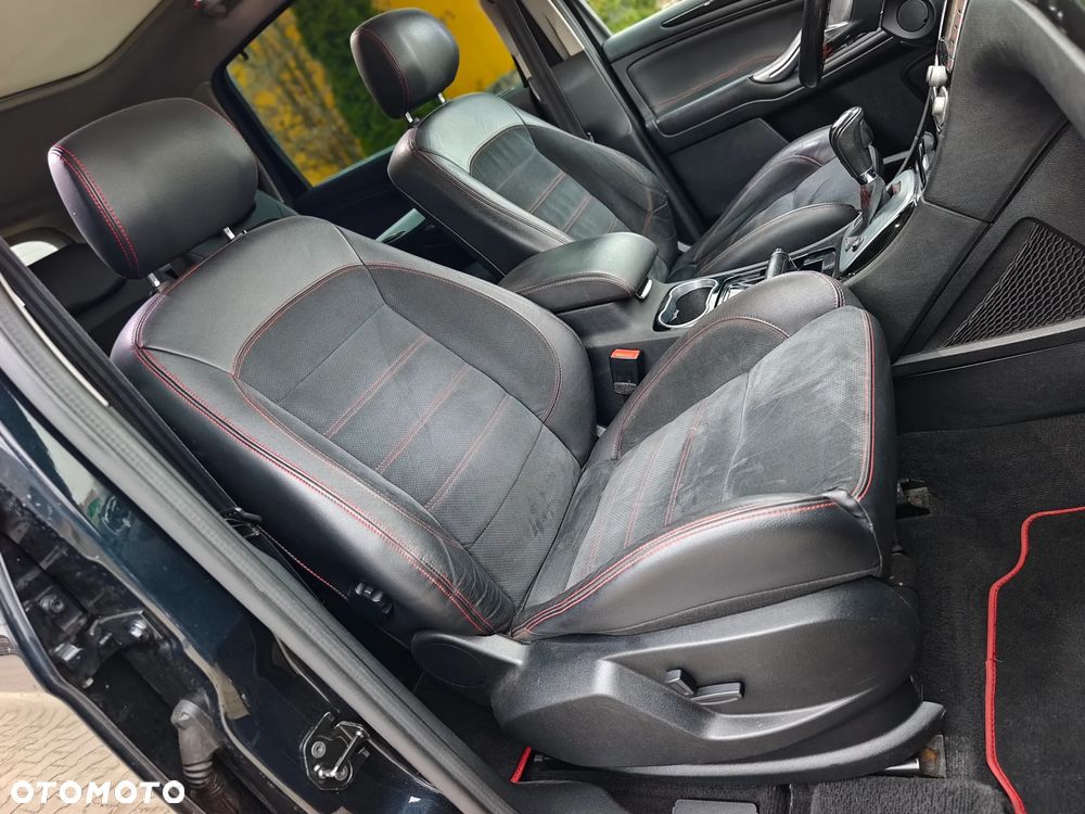 Ford S-Max 2.0 TDCi DPF Titanium X - 19