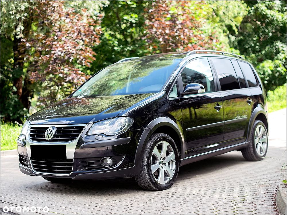 Volkswagen Touran - 13