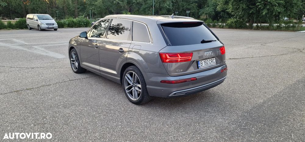 Audi Q7 - 4