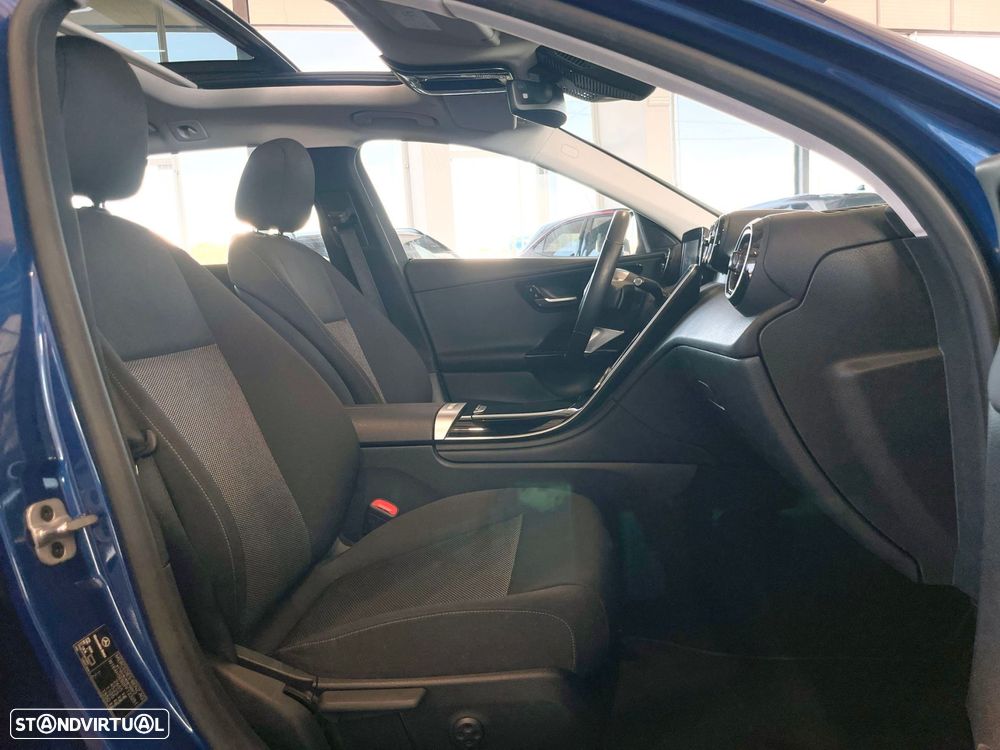 Mercedes-Benz C 300 e Avantgarde - 34
