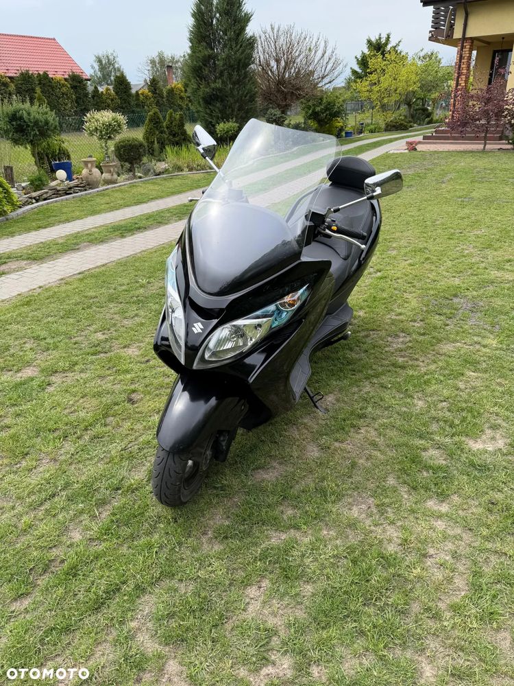 Suzuki Burgman - 5
