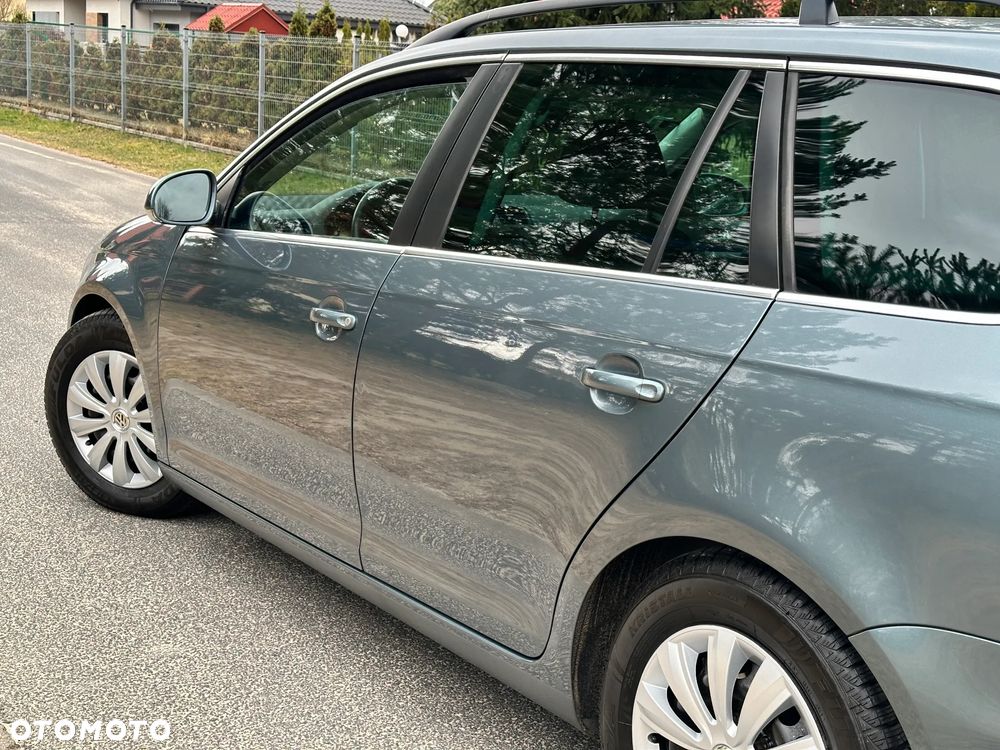 Volkswagen Golf 1.6 Comfortline - 15