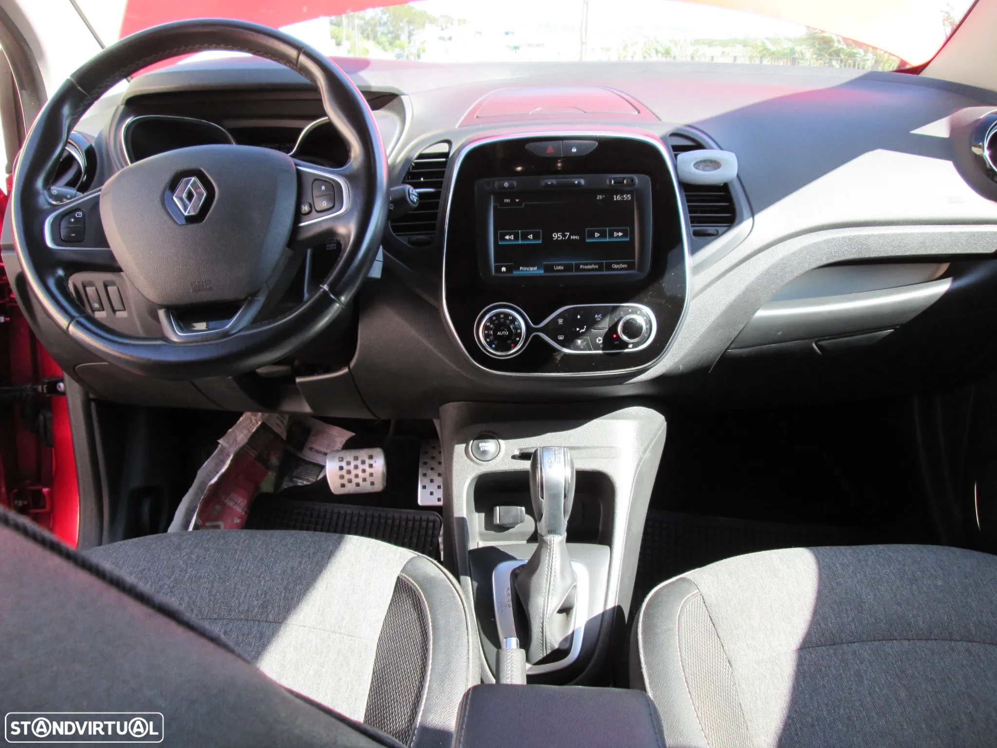 Renault Captur 1.5 dCi Exclusive EDC - 15