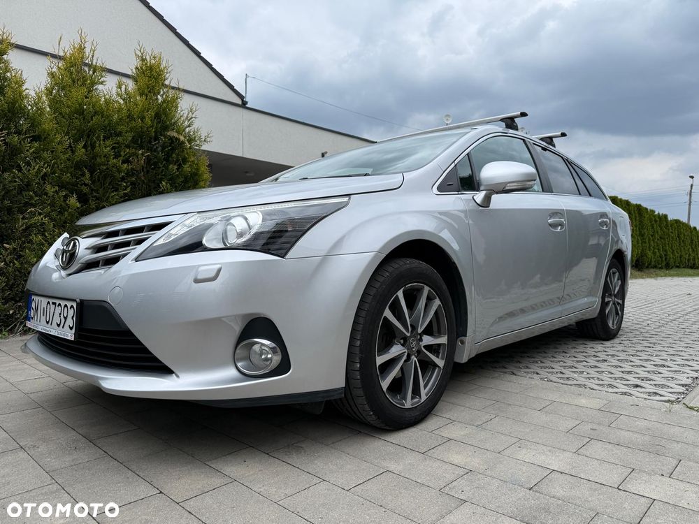 Toyota Avensis 2.0 Premium MS - 5