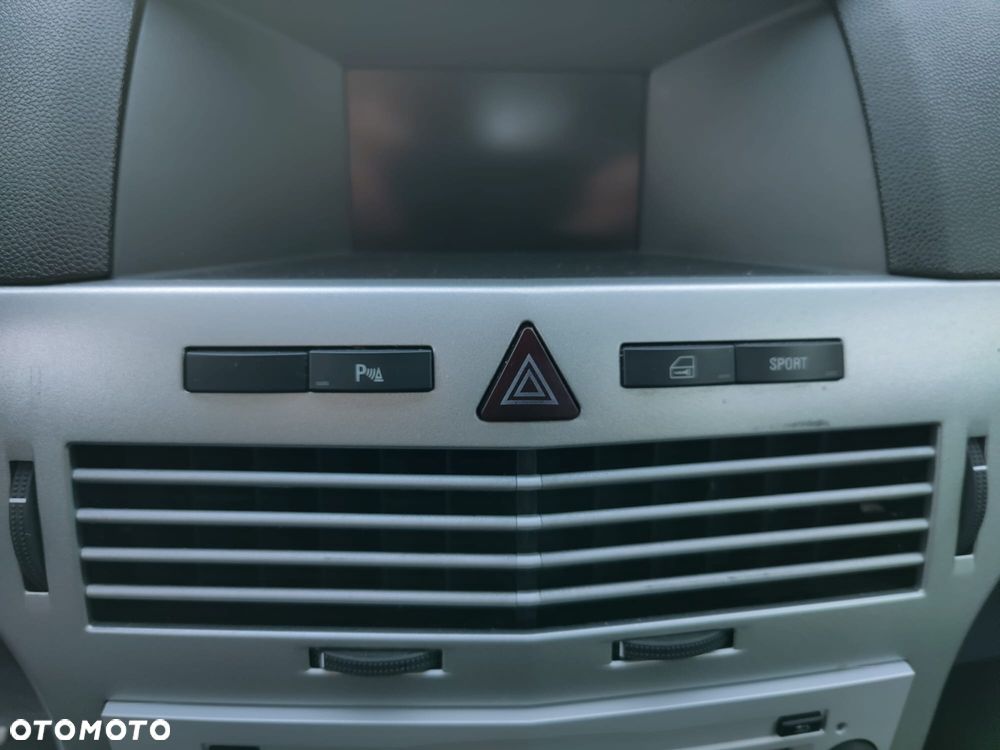 Opel Astra 2.0 Turbo Edition - 15