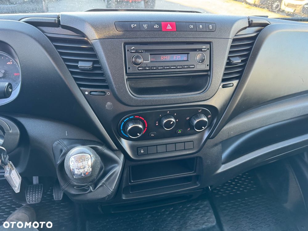 Iveco 35C14,,35C17,,35C18,,50C15,,50C17,,50C18 - 24