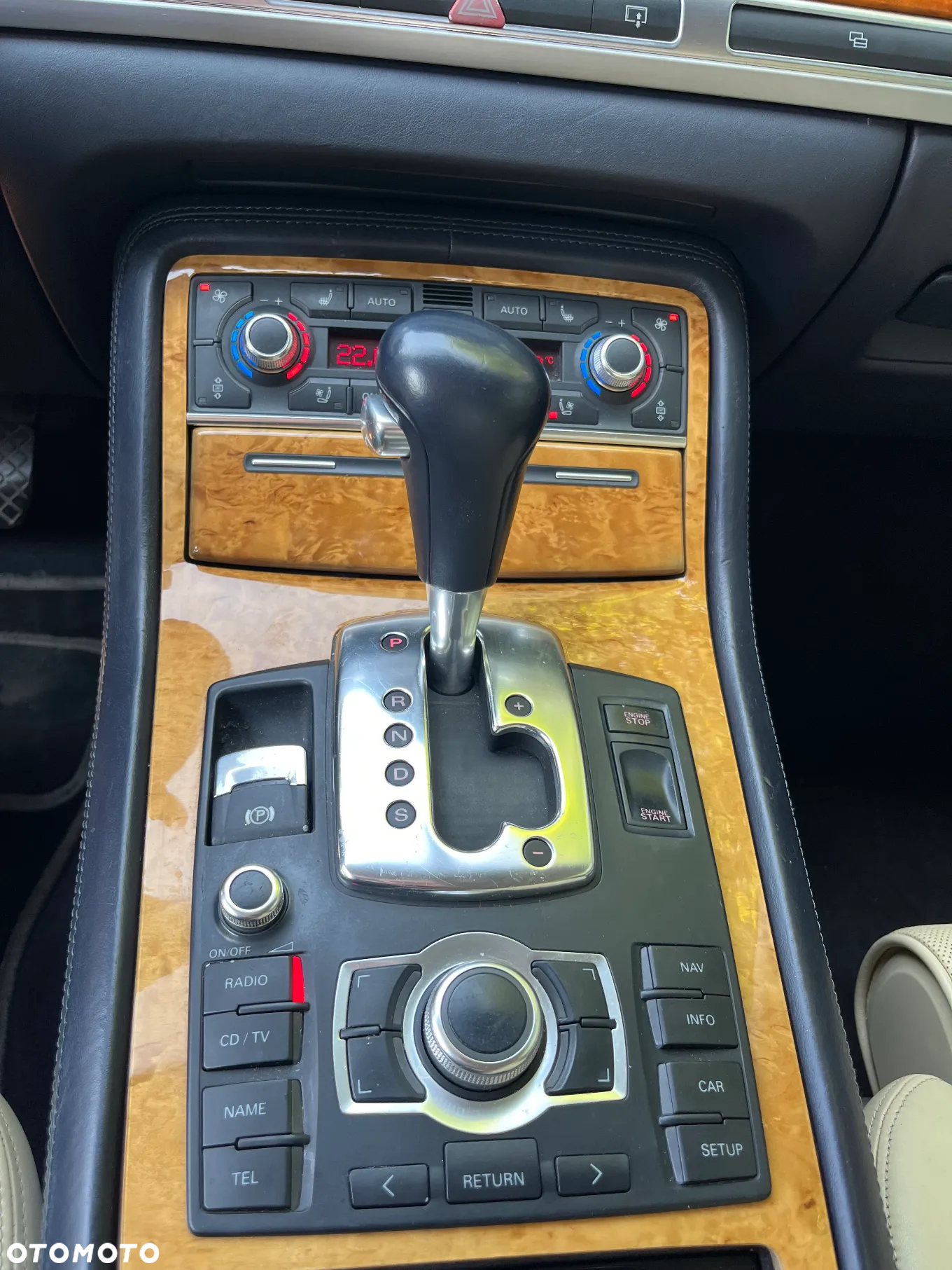 Audi A8 6.0 W12 L Quattro - 15