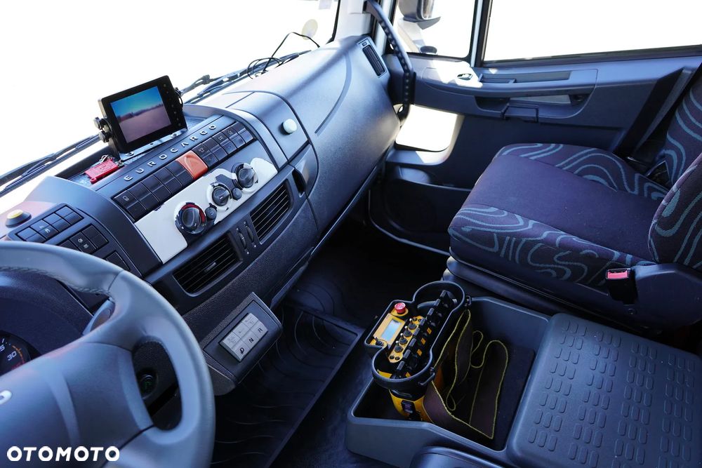 Iveco EUROCARGO / 180E25 / SKRZYNIOWY + HDS / HYVA HB 150 X / ROTATOR / WIDŁY / PILOT - 15