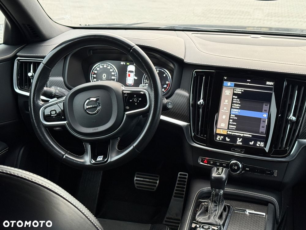 Volvo V90 D5 SCR AWD R-Design - 36