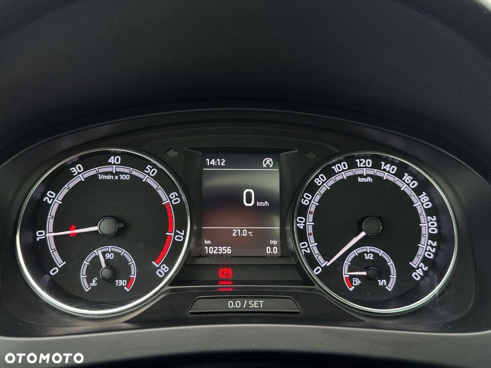Skoda RAPID 1.0 TSI Ambition - 13