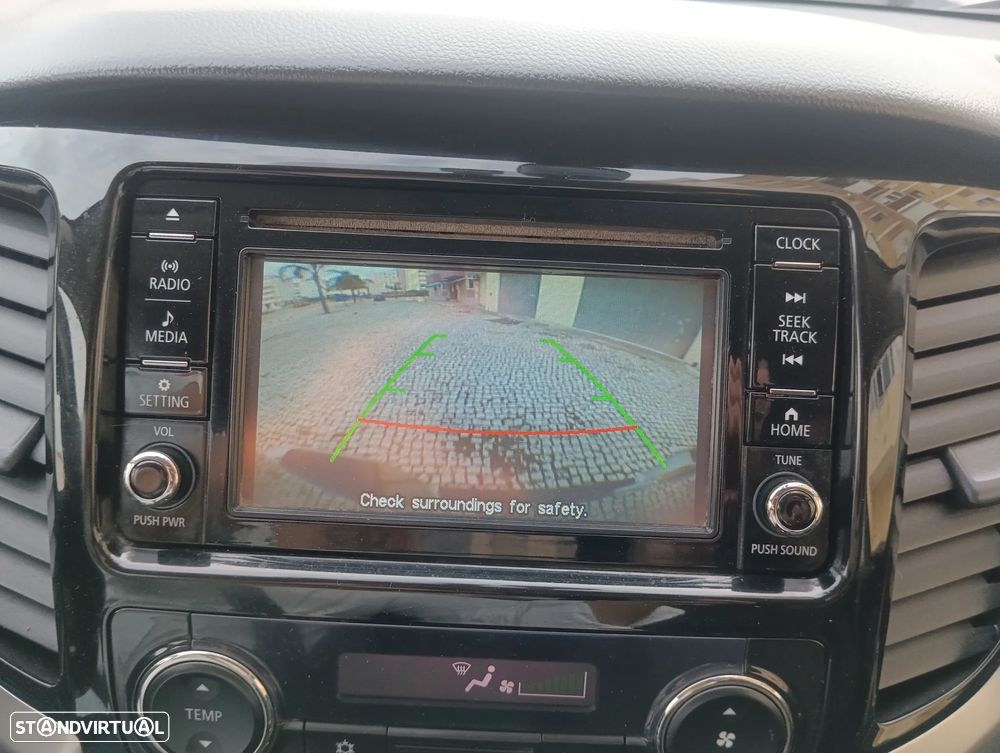 Mitsubishi L200 2.4 DI-D CD Instyle Strakar 4WD - 12