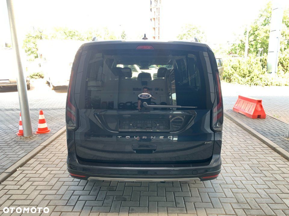 Ford Tourneo Connect - 7
