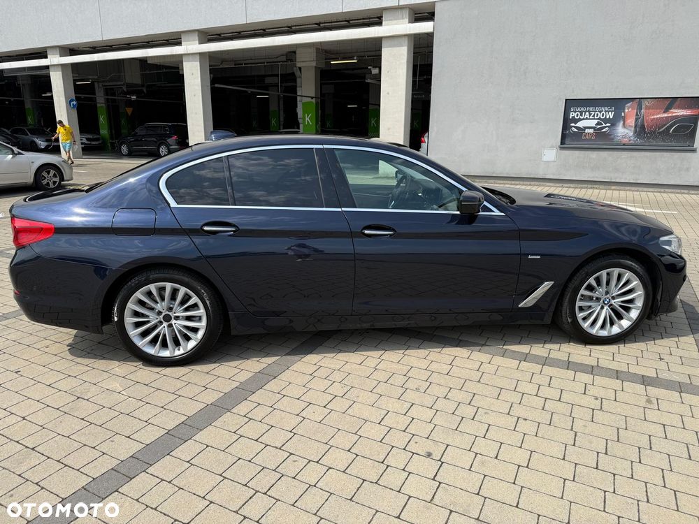 BMW Seria 5 530i xDrive - 5