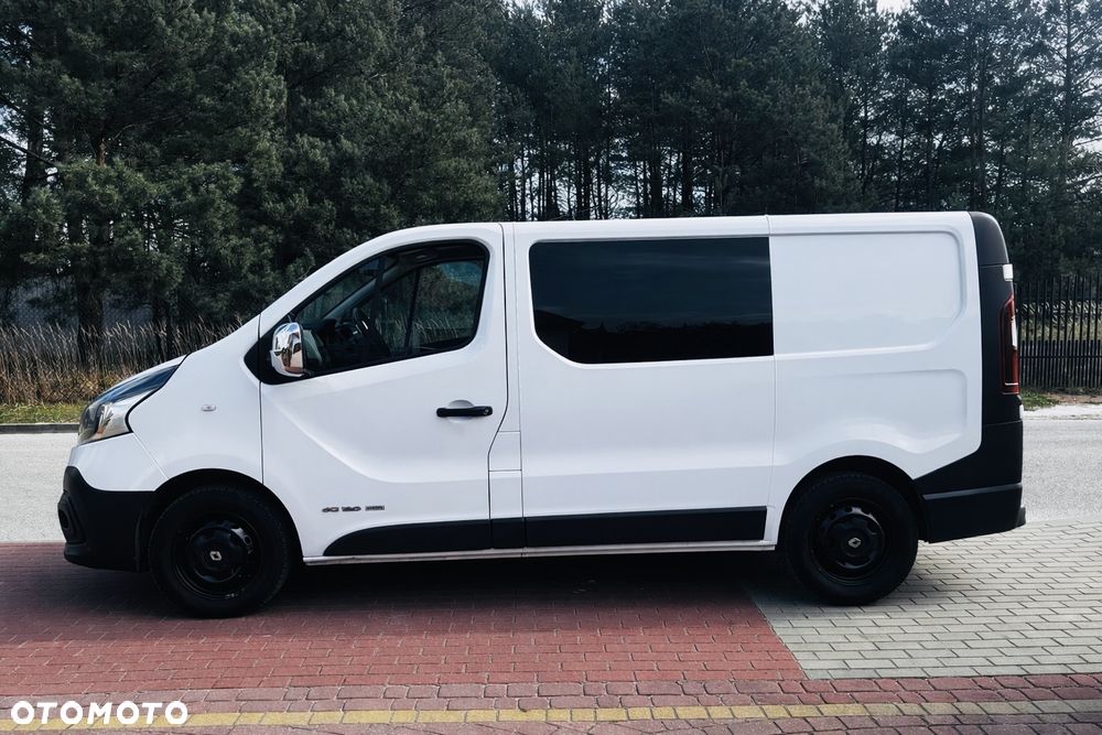 Renault TRAFIC - 2