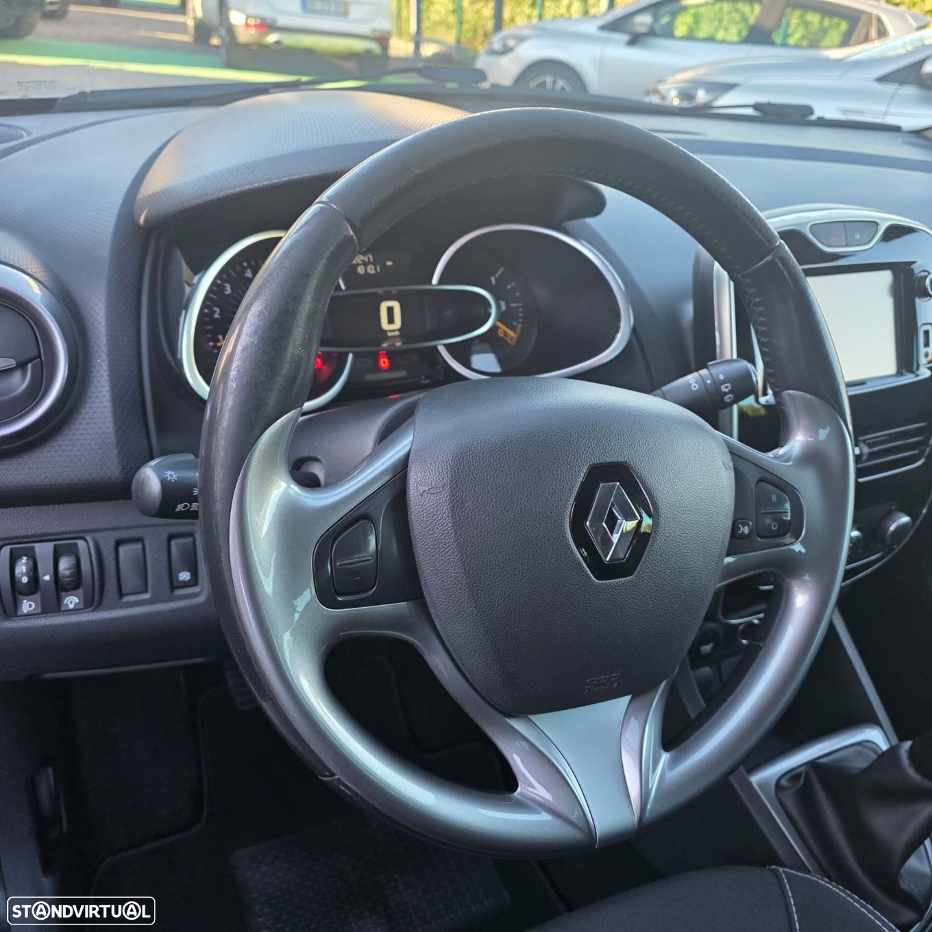Renault Clio 1.5 dCi Limited - 18