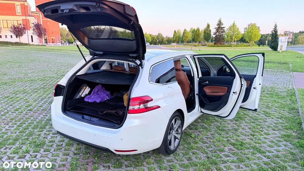 Peugeot 308 BlueHDi 120 Stop & Start Niveau 2 Business-Line - 4