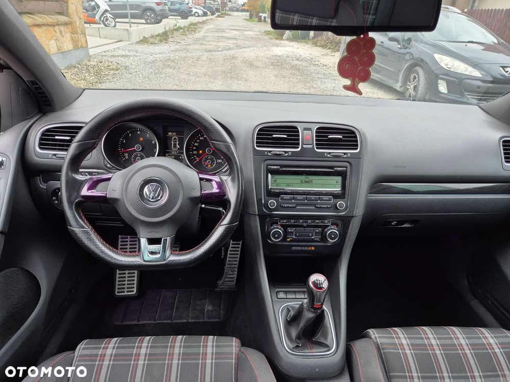 Volkswagen Golf 2.0 GTI - 16