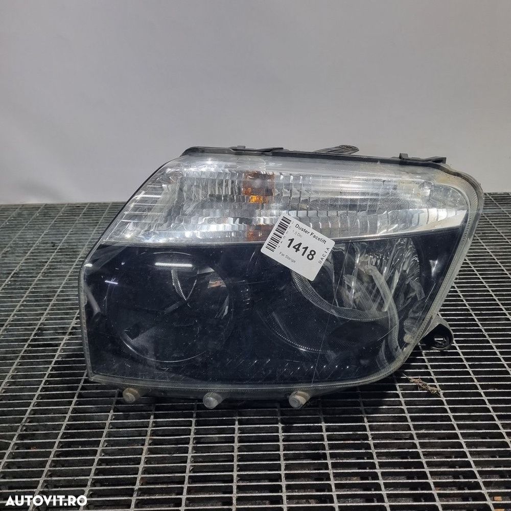 Far Stanga Dacia Duster Facelift 2014 - 2017 SUV 4 Usi (1418) Fara xenon - 1