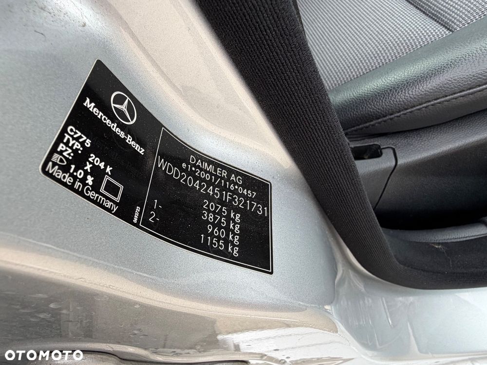 Mercedes-Benz Klasa C 180 Kompressor Automatik BlueEFFICIENCY Avantgarde - 29