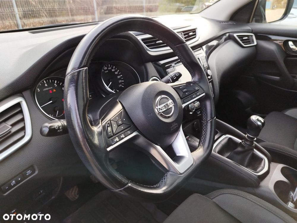 Nissan Qashqai - 11