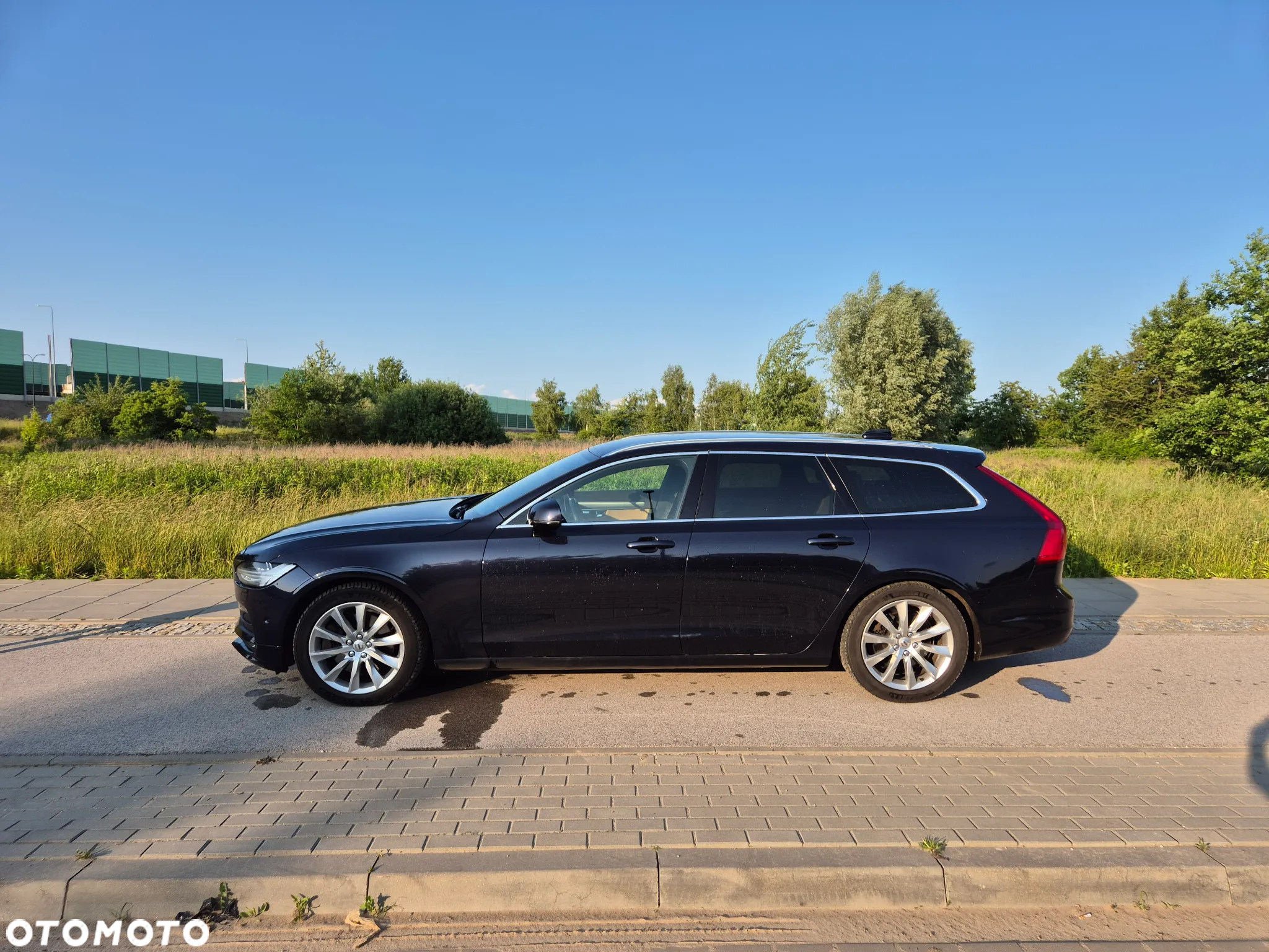 Volvo V90 D5 AWD Momentum - 11