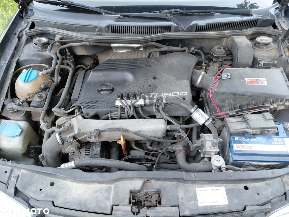 części VW VOLKSWAGEN GOLF IV 1.8 20V turbo 1998r hatchback SILNIK AGU - 1