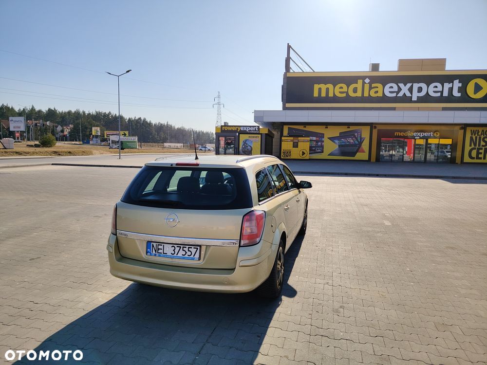 Opel Astra 1.7 CDTI Essentia - 16