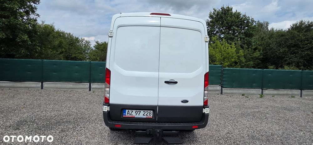 Ford Transit - 12