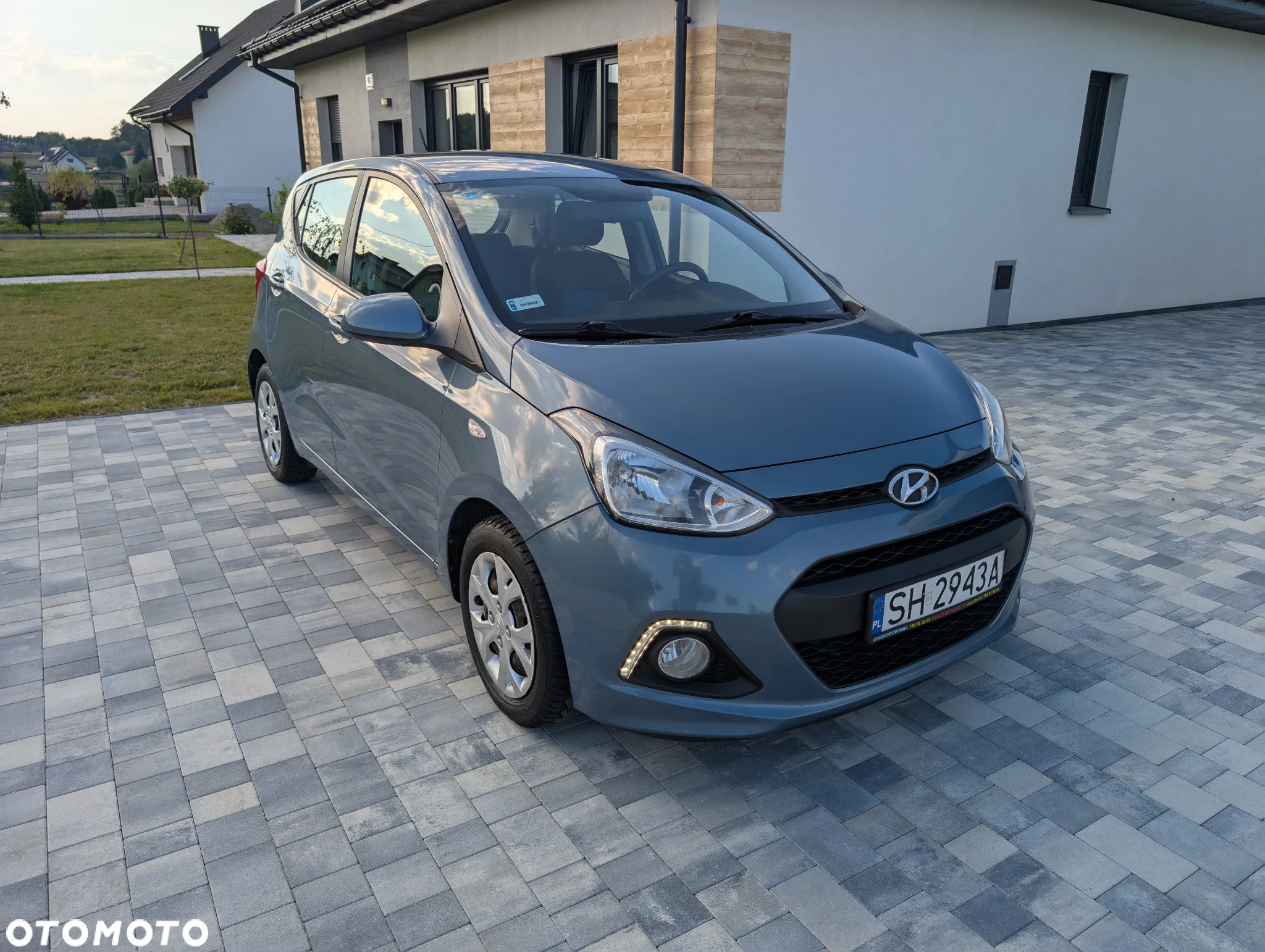 Hyundai i10 1.0 Premium - 12