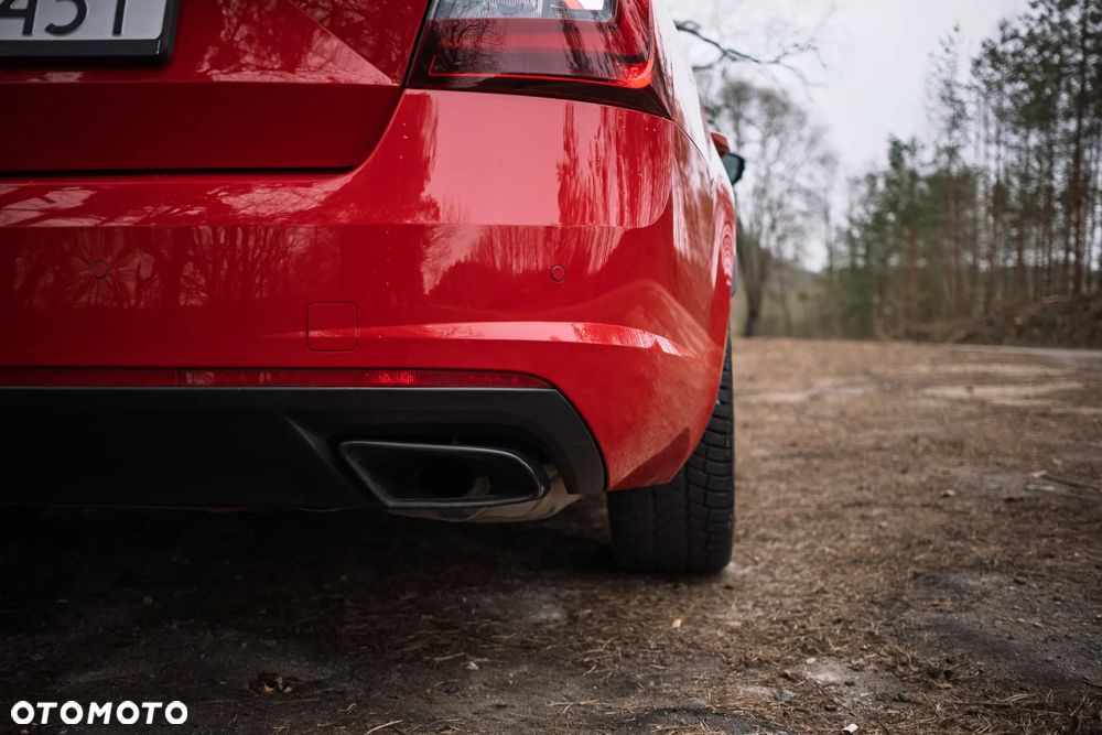 Skoda Octavia 2.0 TSI RS Challenge 245 DSG - 31
