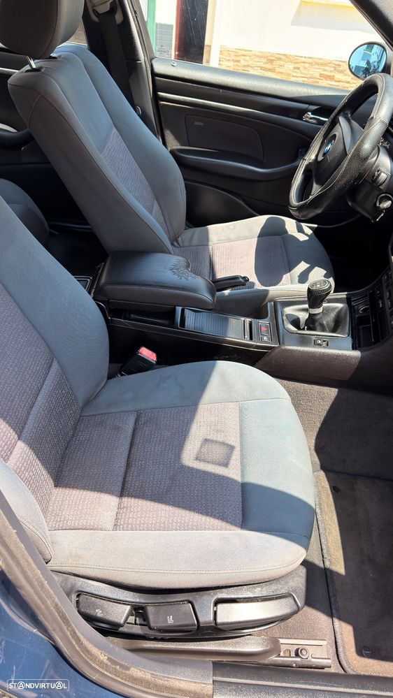 BMW 320 d Navigator - 15