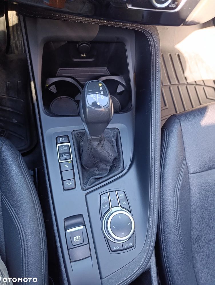 BMW X1 - 16