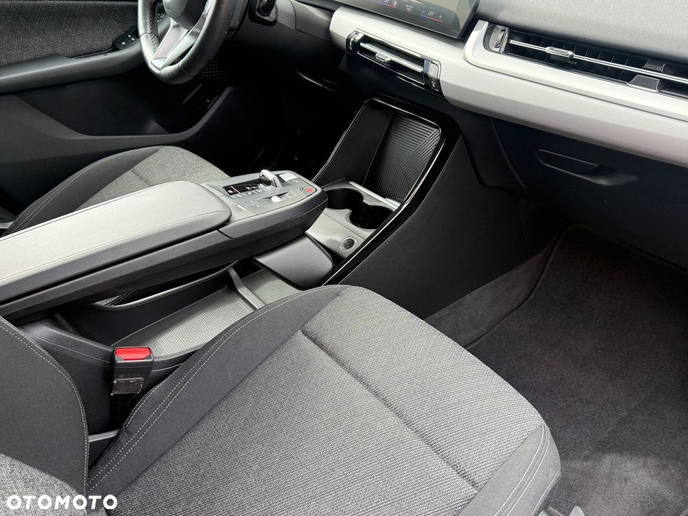 BMW Seria 2 218d - 19