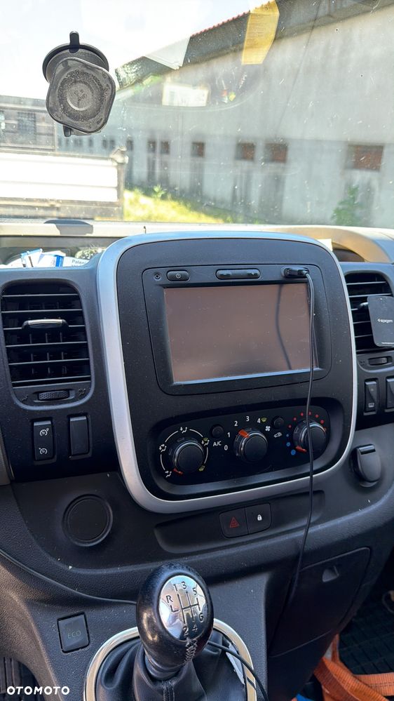 Renault Trafic - 8